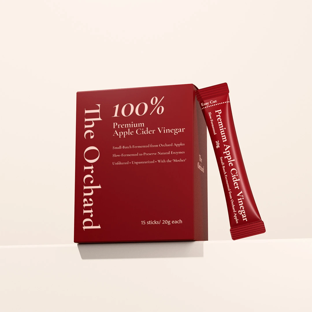 제품이 돋보이는 단색배경 이미지